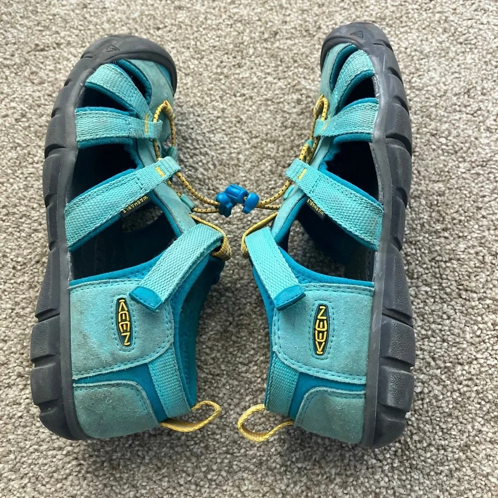 Keen Kids' Teal and‎ Yellow Adventure Hiking Outdoor Sandals Size 5